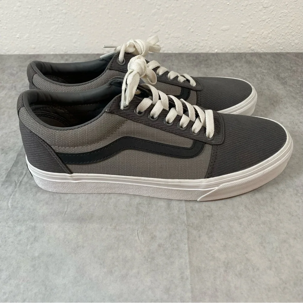 Size 7.5 Vans Ward Retro Gray & Black Sneakers Men’s NWOT No box - Picture 1 of 9
